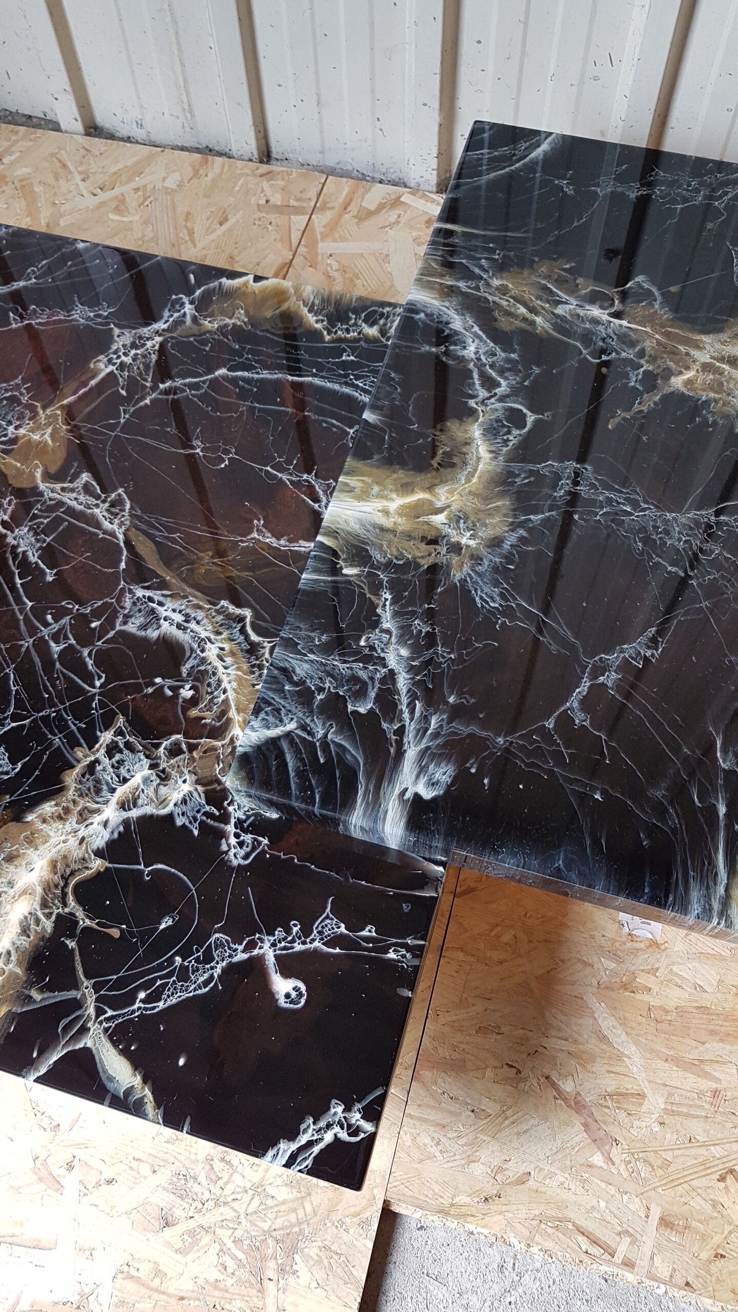 Pair of coffee table