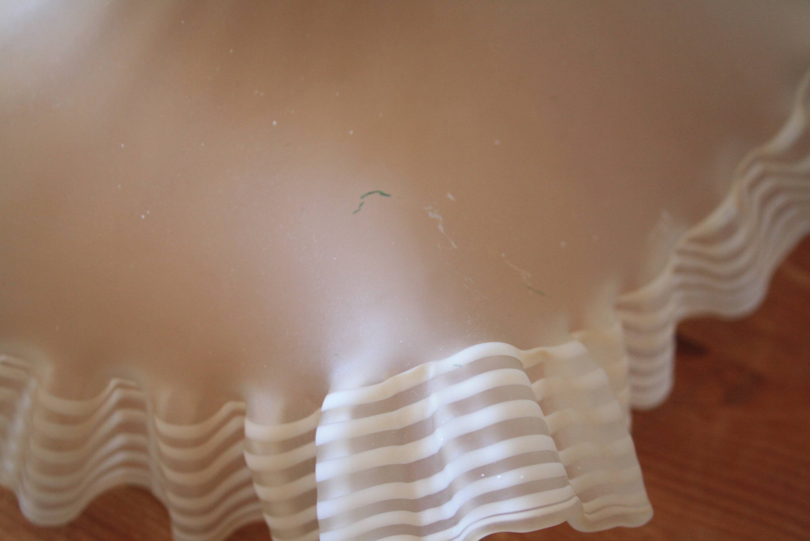 Beige glass pendant light with ruffles