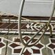 Table d'appoint vintage en laiton et formica