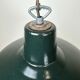 Lampe d’usine industrielle française en émail vert foncé, années 1960
