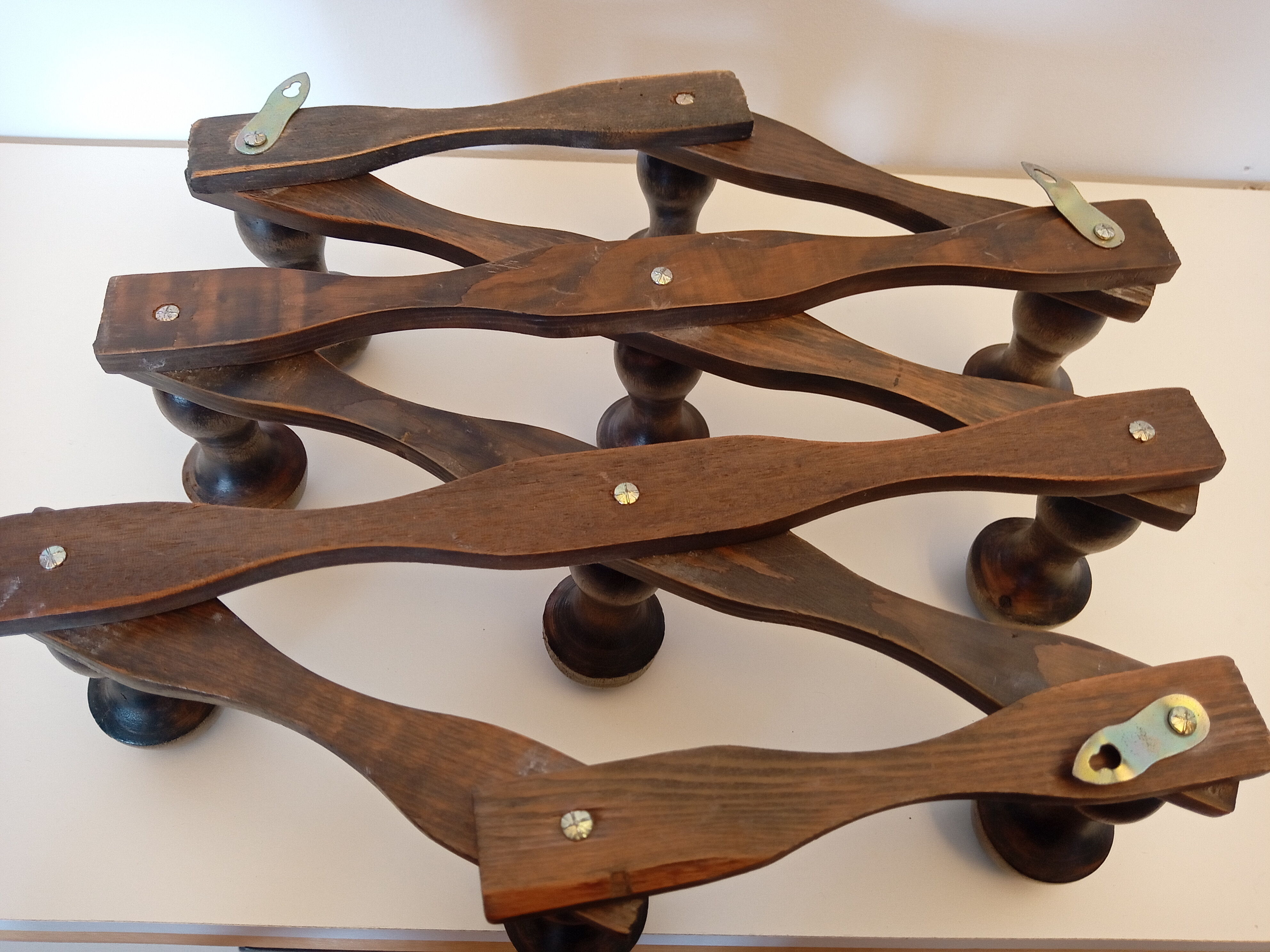 Extendable vintage wood