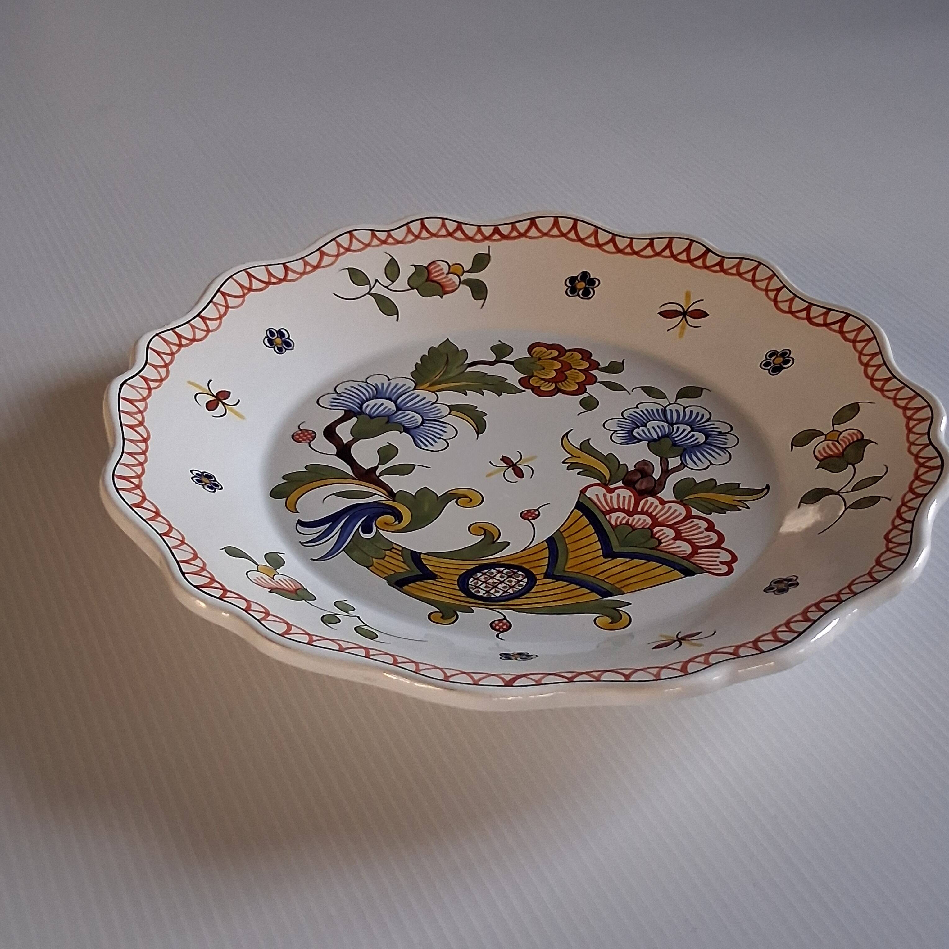 Antique earthenware plate in very good condition.