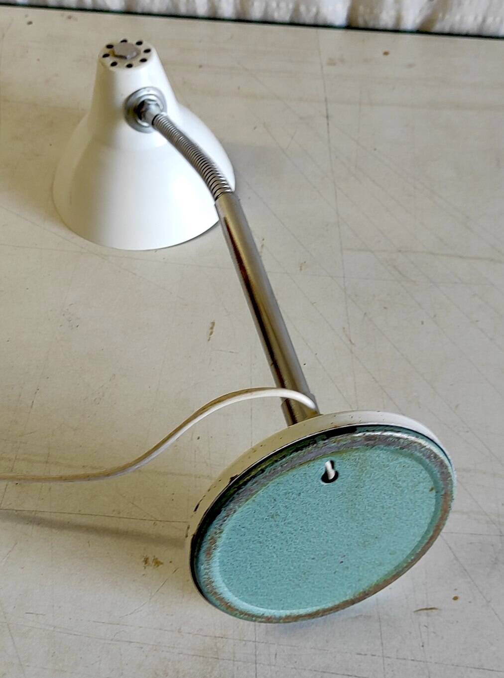 Lampe "cocotte" articulée par Aluminor - années 60