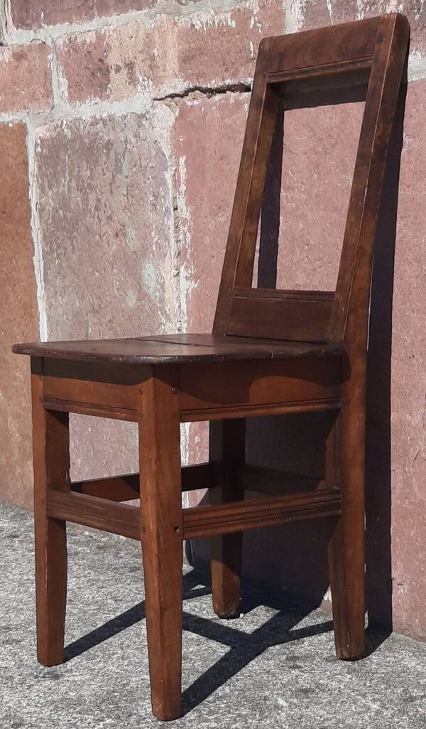 Chaise lorraine en bois, 18ème.