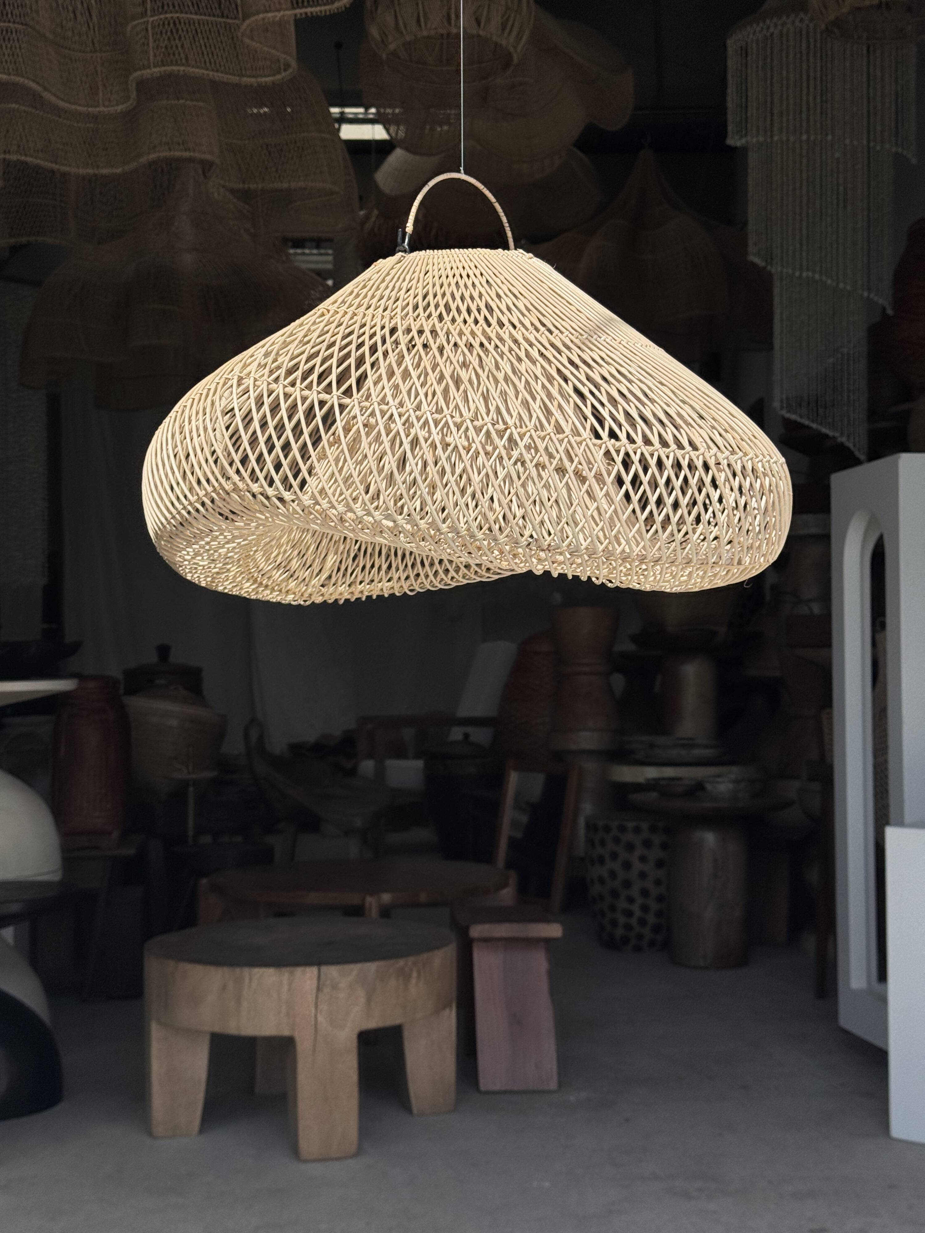 Suspension or rattan lampshade in the shape of a cloud or flattened bubble D60 H35
