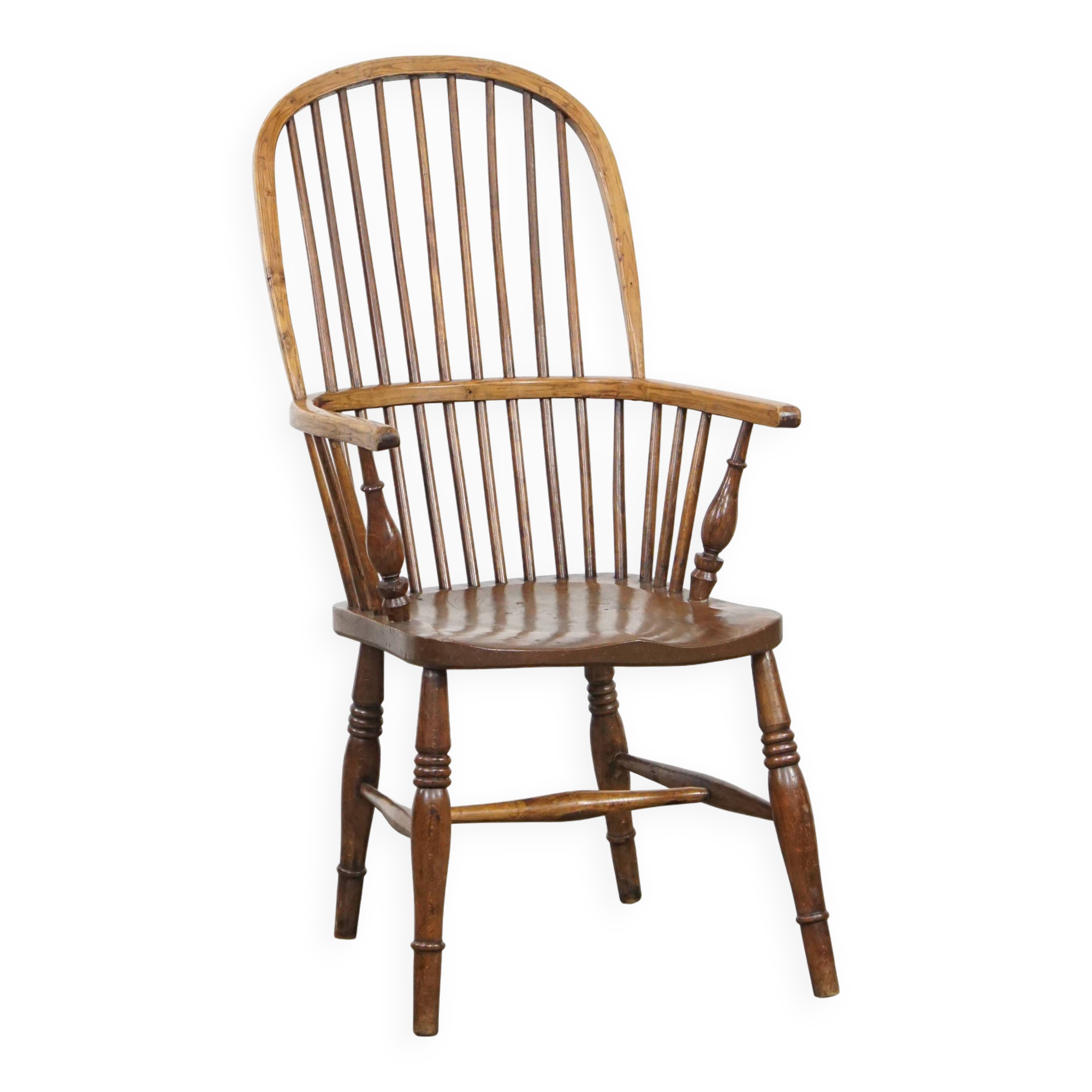 Antique English Windsor Chair from the 19th Century Made of Elm