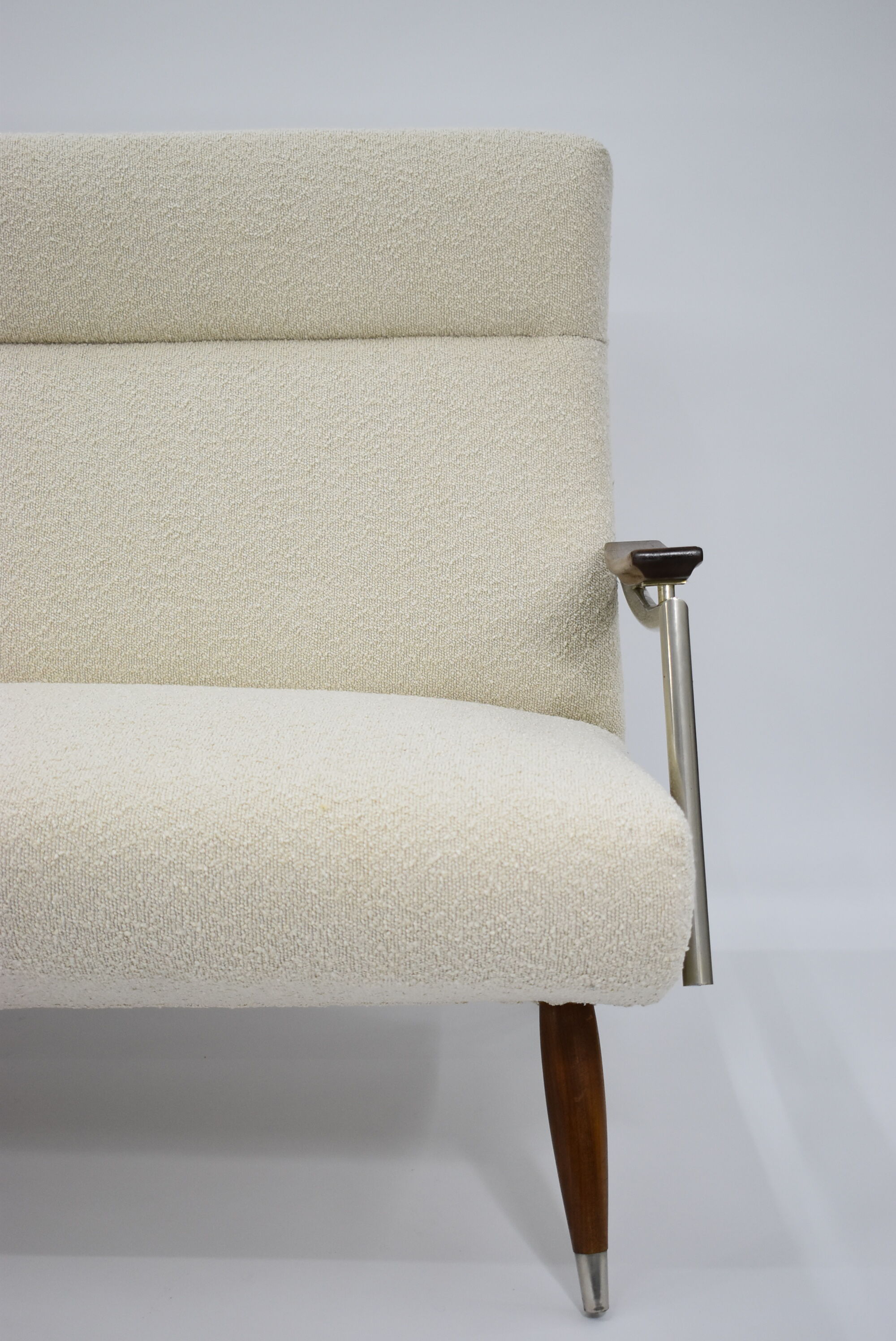 Canapé Danemark années 1960 bouclé beige