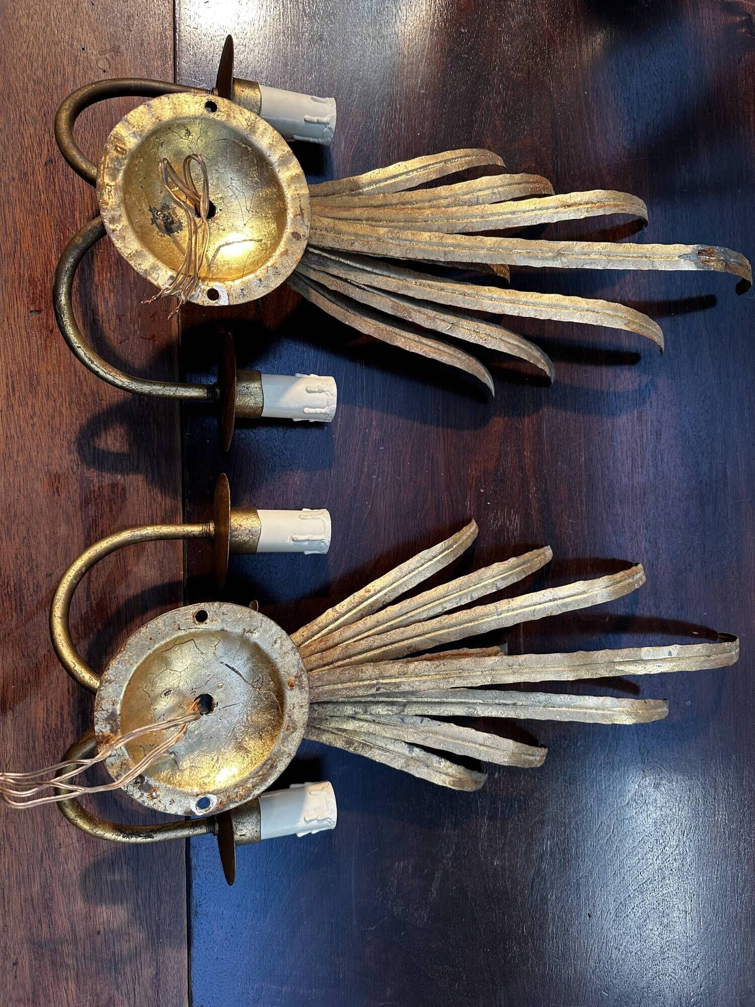 Pair of gold metal foliage spray sconces in the Bagues style - Vintage 70's