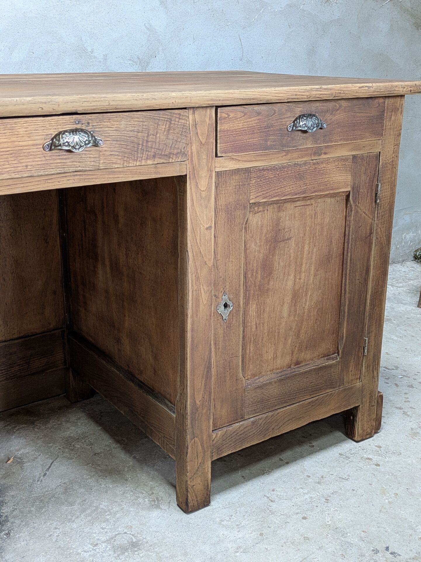 Bureau comptoir ancien