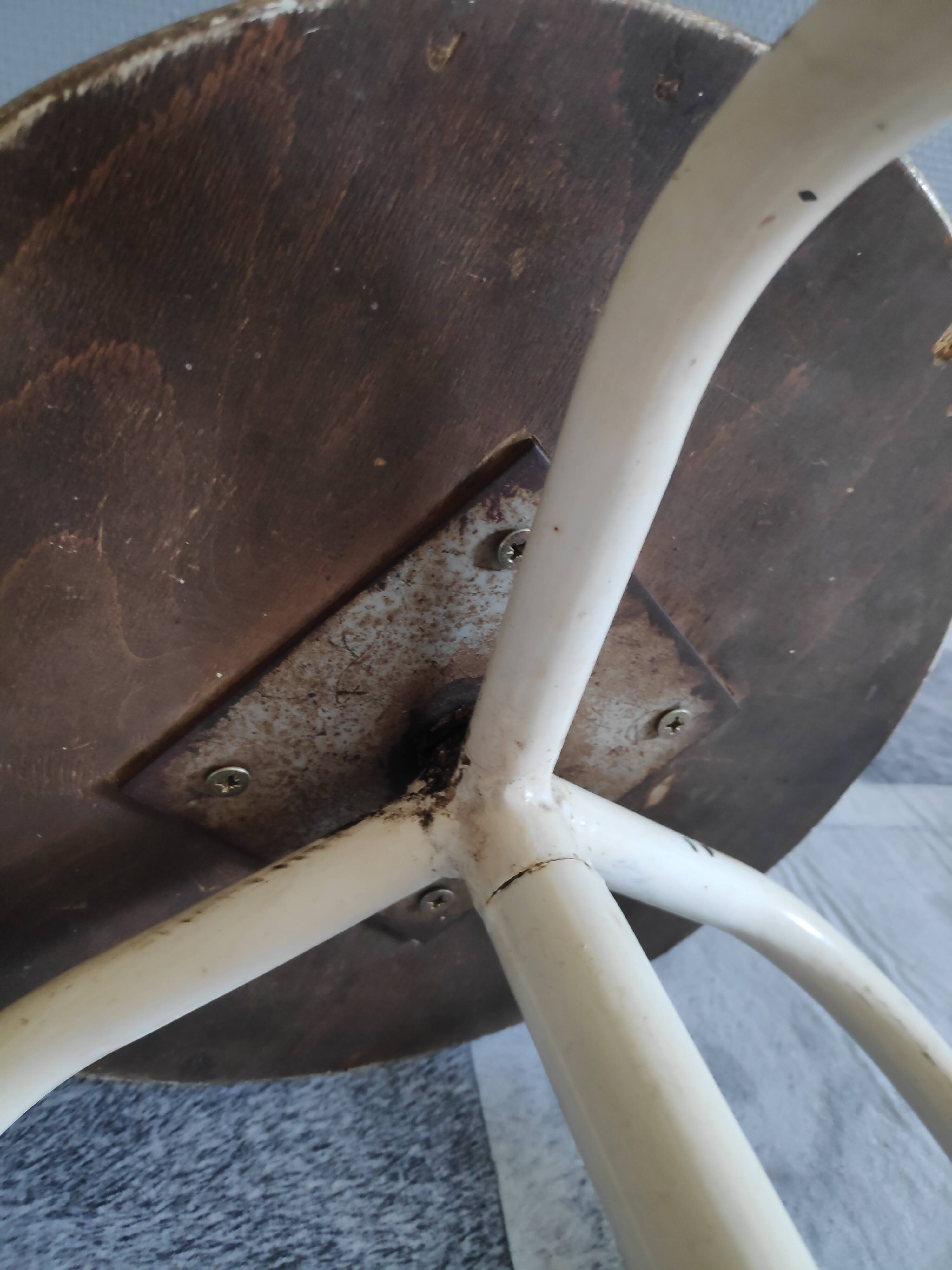 3-foot white metal workshop stool with wood seating threaded axis