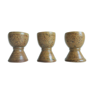 3 eggcups diabolo sandstone