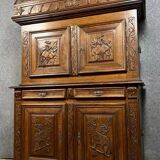 Montbéliard buffet with 4 Louis XIII style shutters in solid oak circa 1850