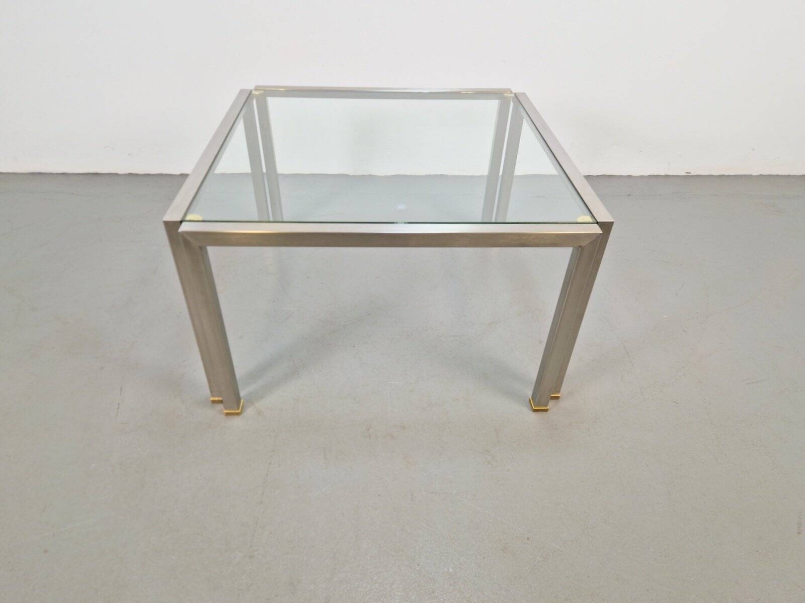 Table basse Regency T28 en laiton et verre de Peter Ghyczy, années 1970