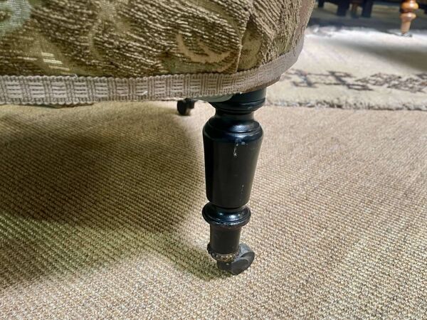 Fauteuil Napoléon III XIXème entièrement restauré et re garnit