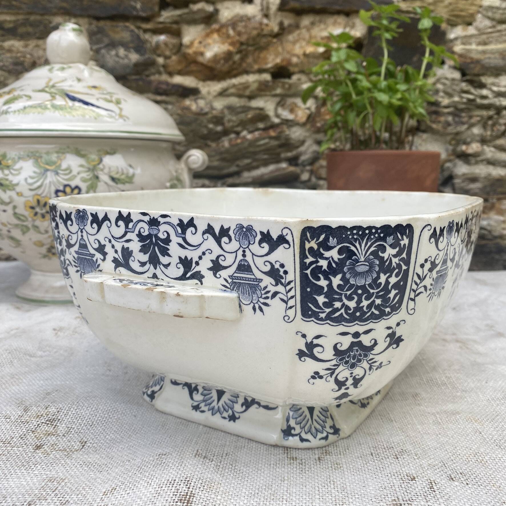 Légumier ancien , saladier en terre de fer Gien