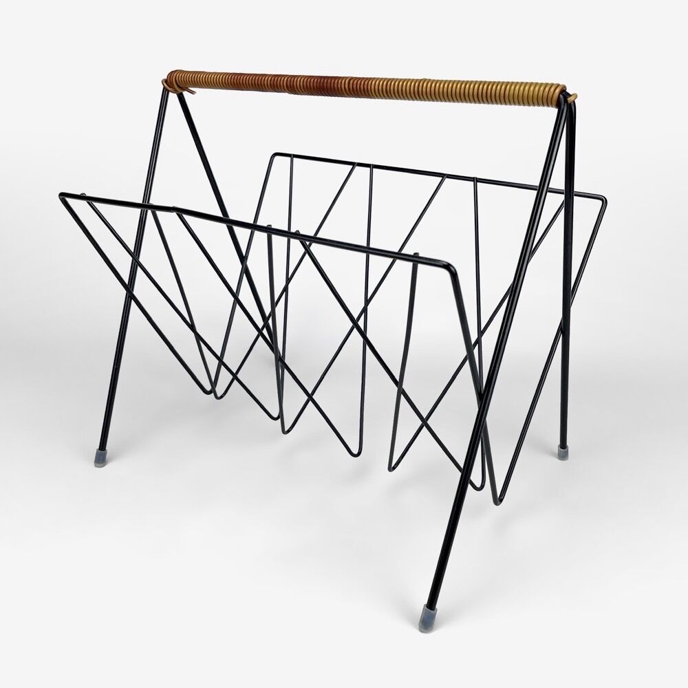 Metal and scoubidou graphic magazine holder 60s