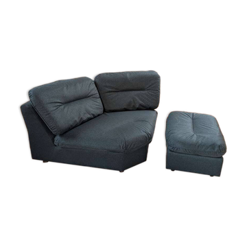 Chauffeuse angle vintage et son pouf