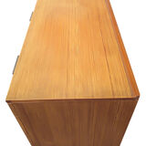 Dresser John and Sylvia Reid, stag edition1960