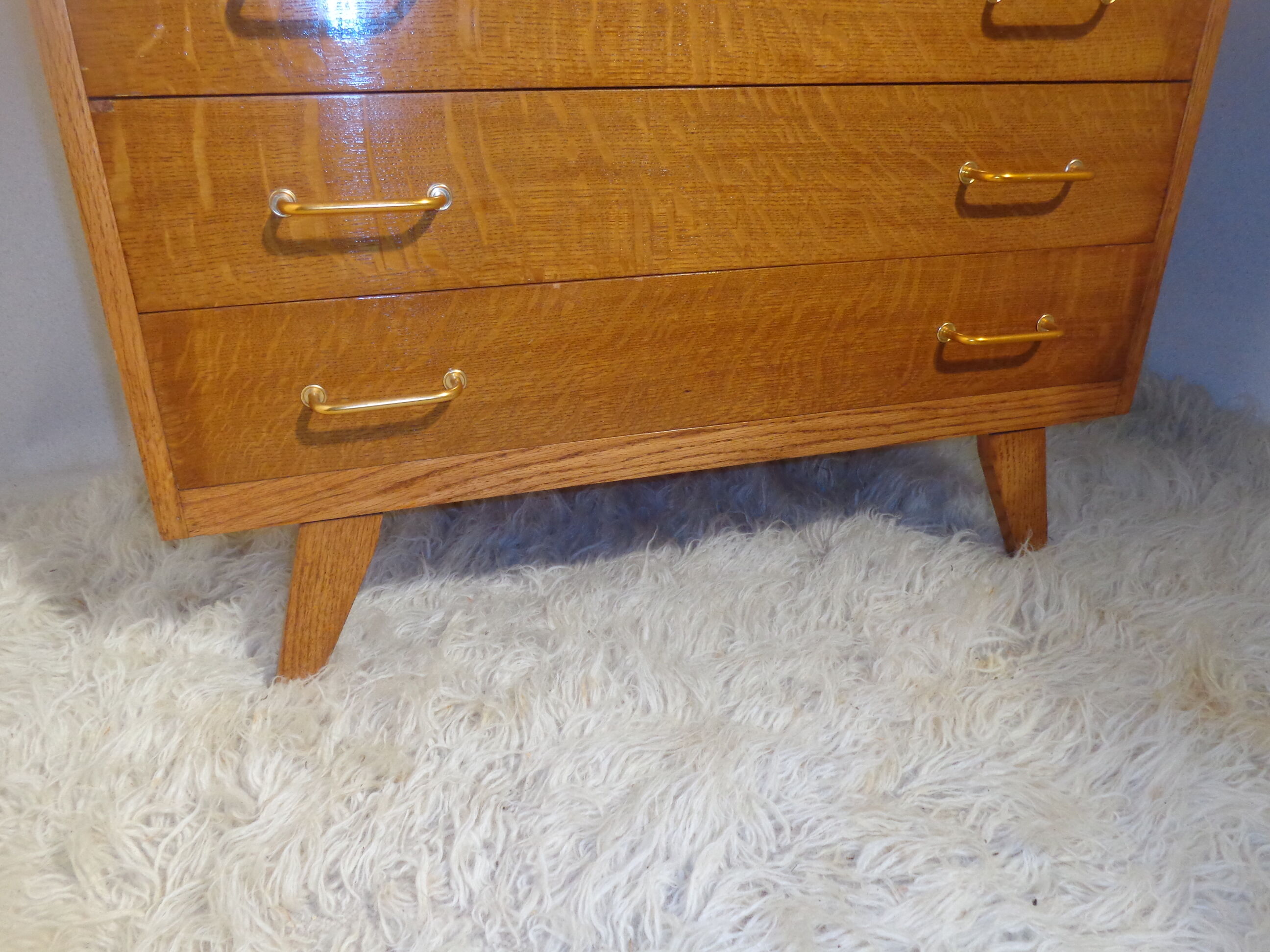 Vintage dresser