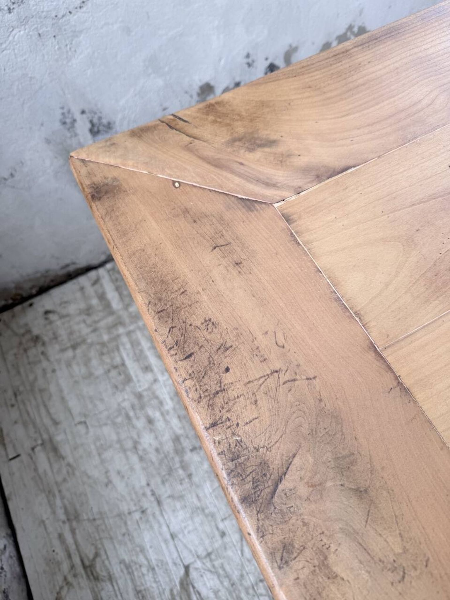 Table de ferme merisier pieds galbés XIXème