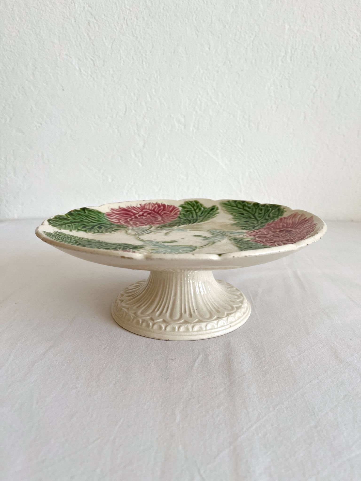 Antique compotier in slip decoration of chrysanthemums Onnaing late nineteenth