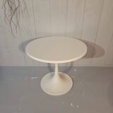 Tulip table