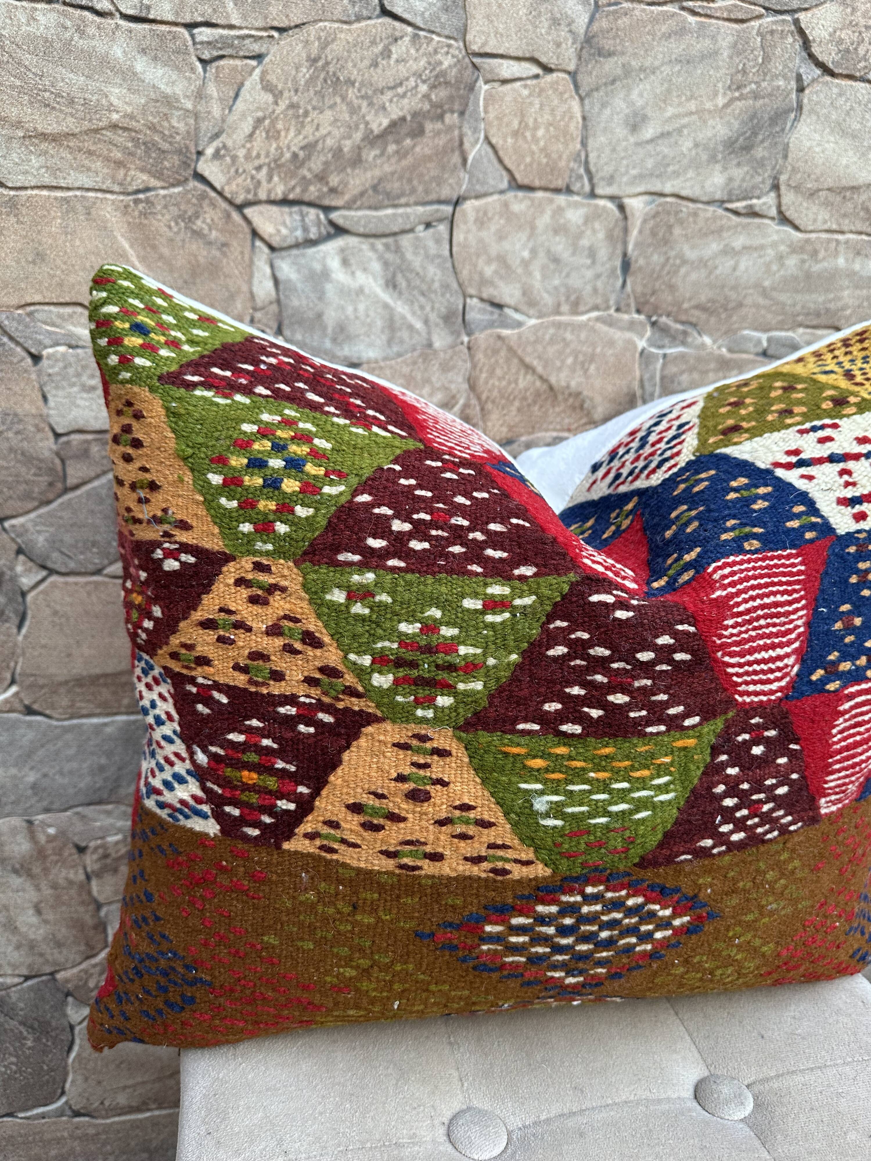 Housse de coussin kilim berbère vintage, coussin en laine marocaine