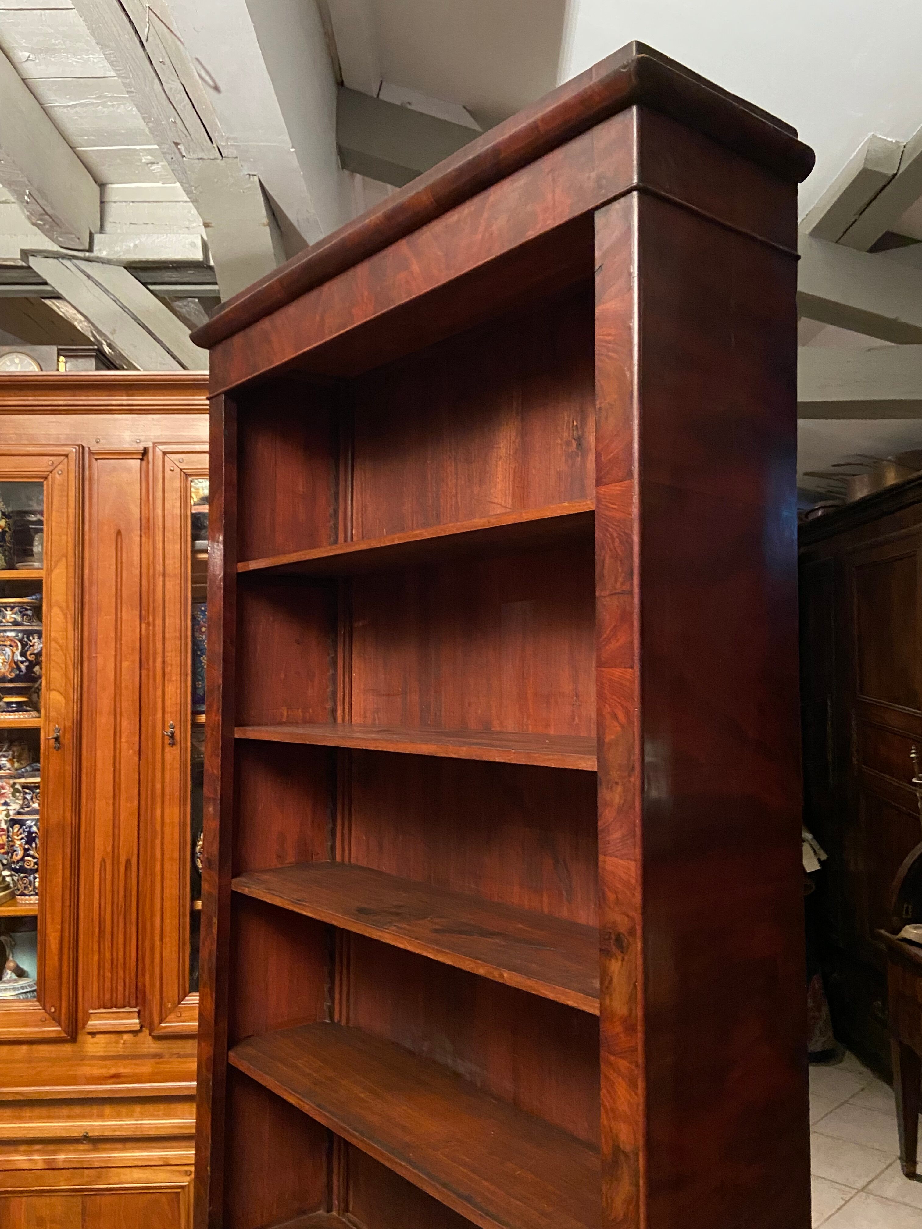 Fine mahogany library of the 1830s Louis-Philippe