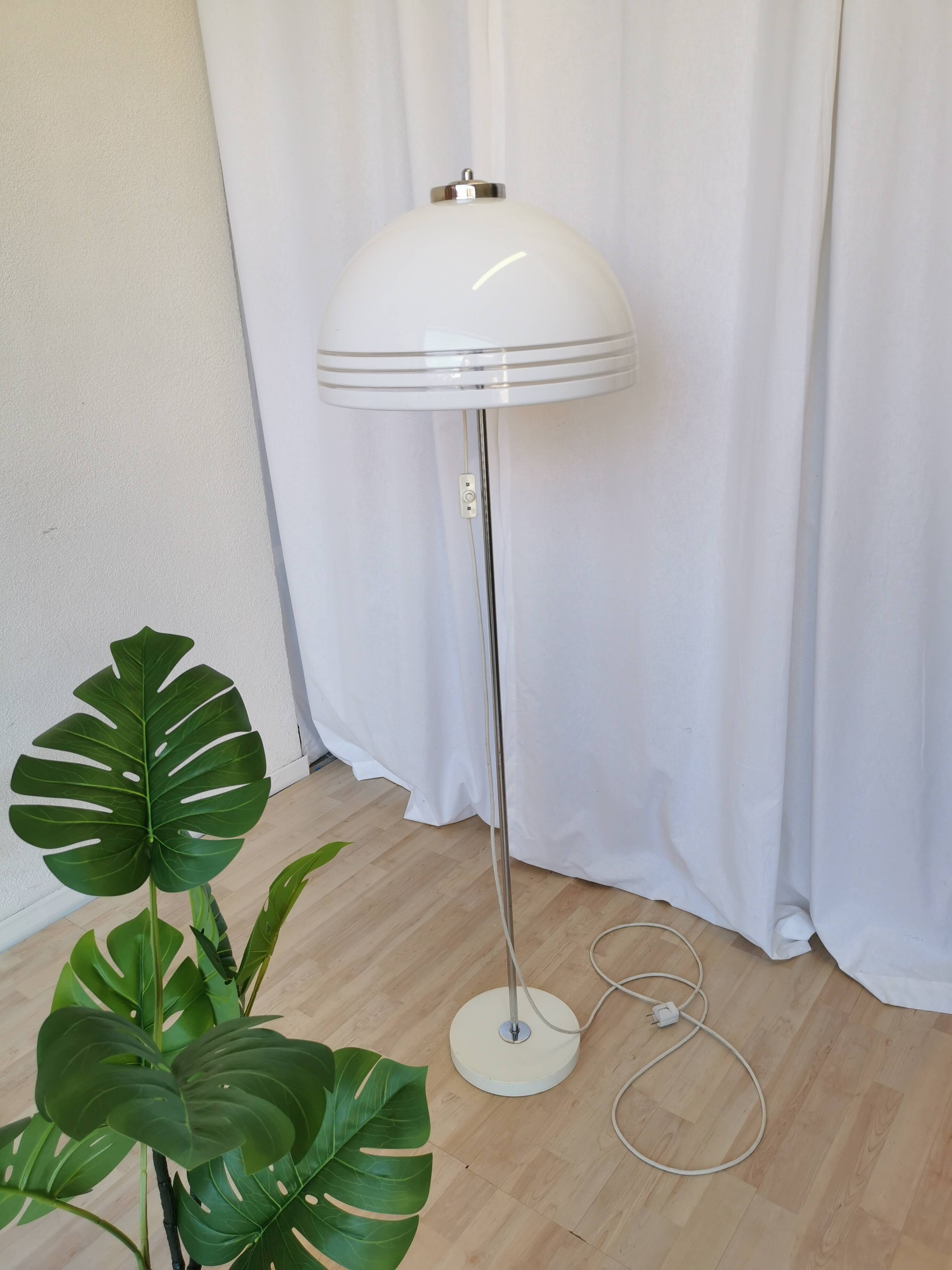 Vintage 1970s Mushroom Floor Lamp: Chrome & White Plastic, Retro Lighting
