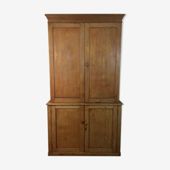Victorian style, 2 block Cabinet