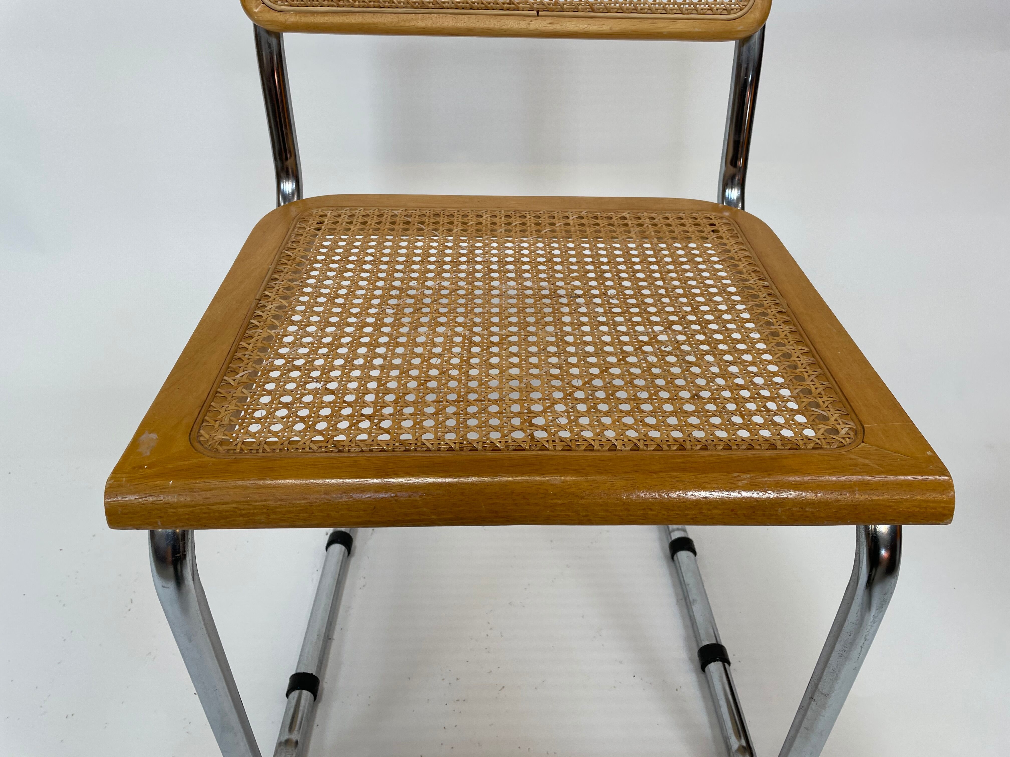 Cesca design chair b32 model