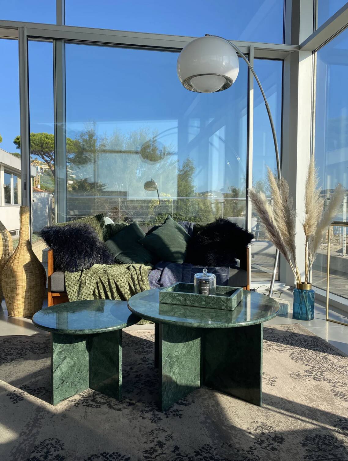 Nesting table 100% marble x Guatemala Green Marble