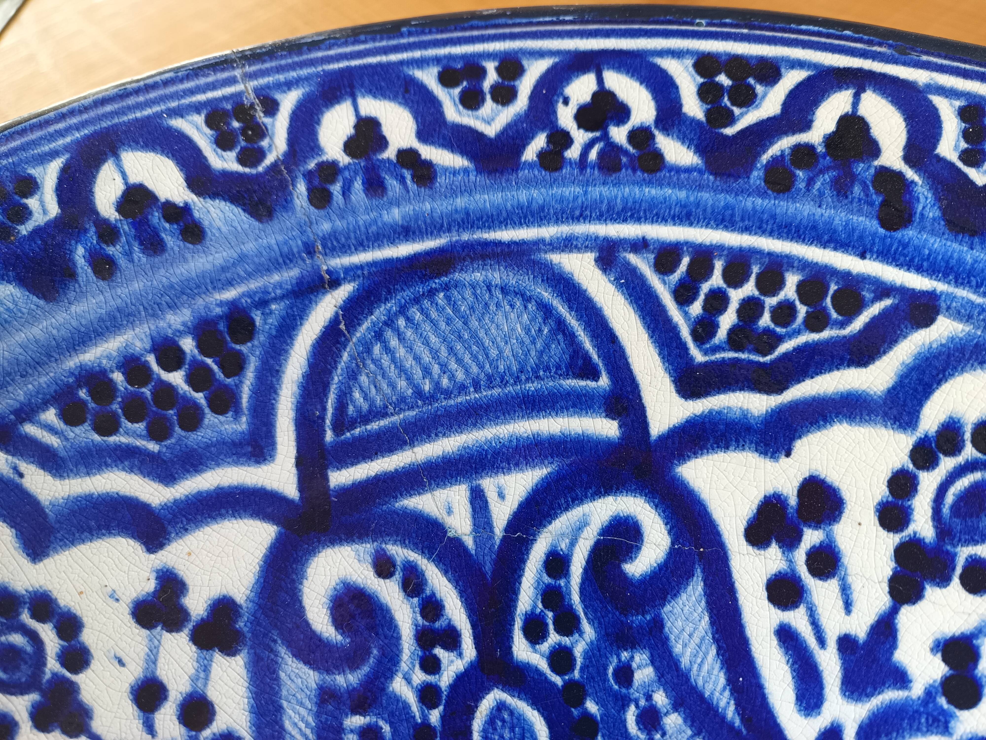 Large Moroccan dish or terracotta bowl, 42 cm diameter