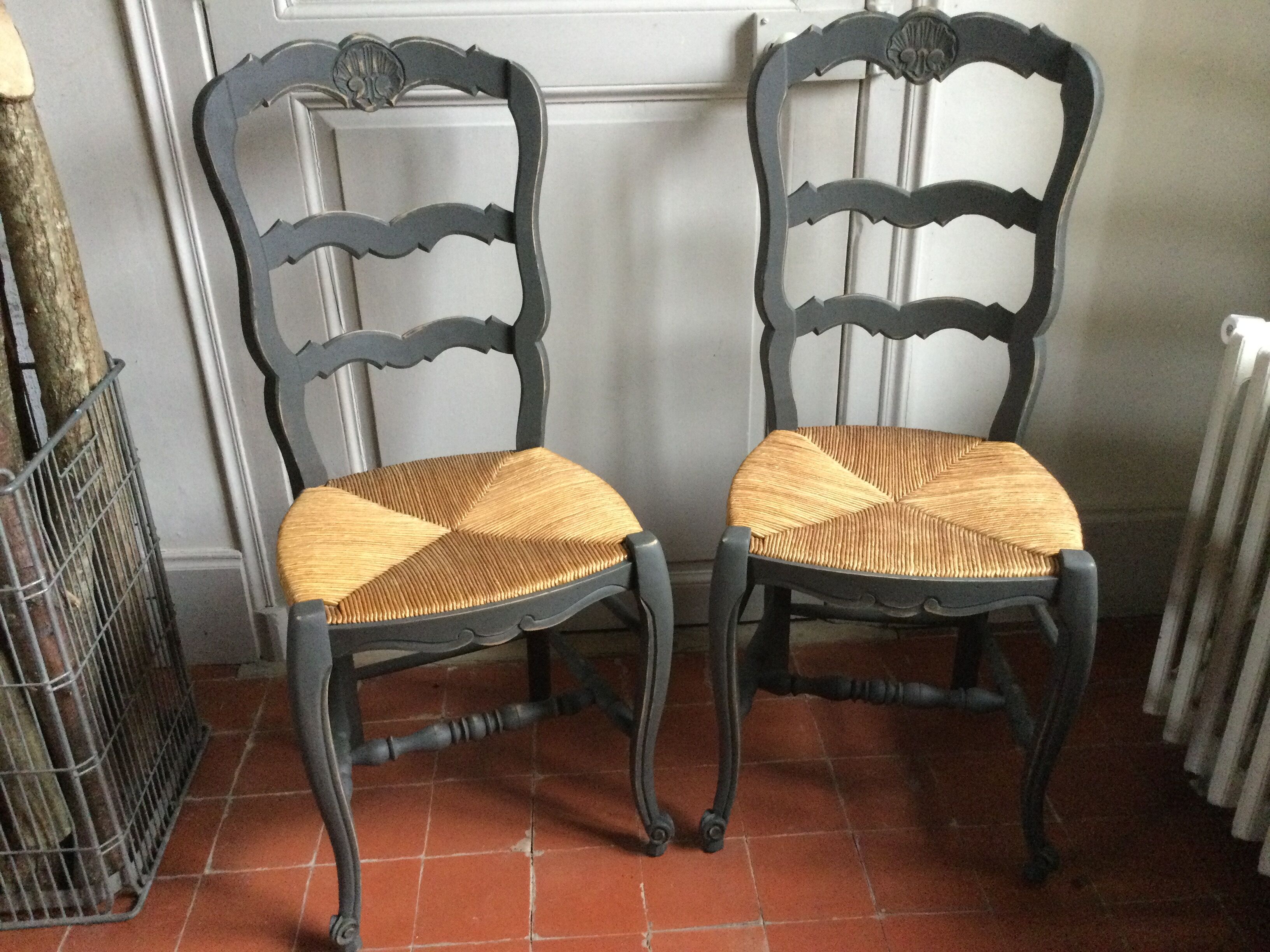 1 set of antique oak chairs