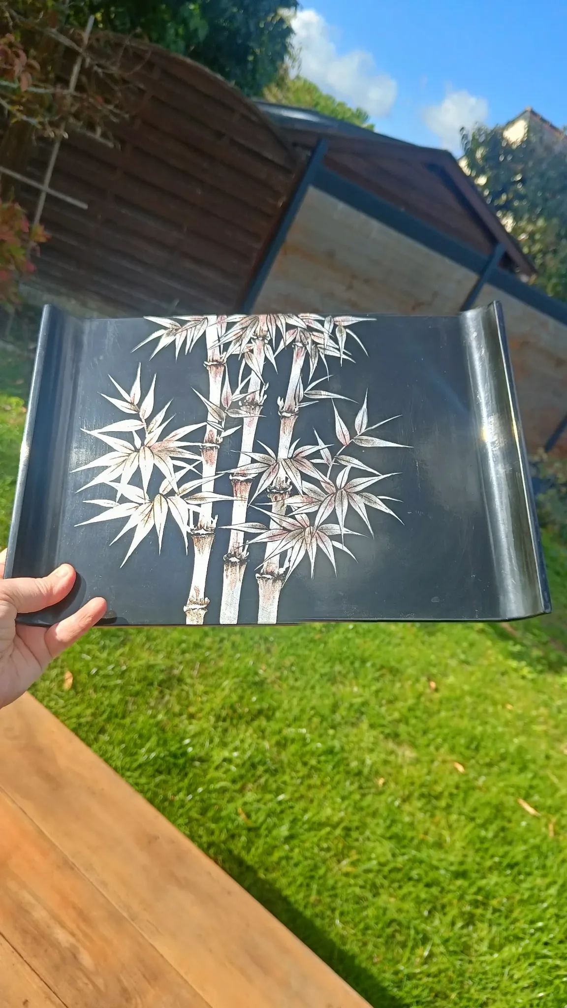 Black lacquered tray with bamboo decoration