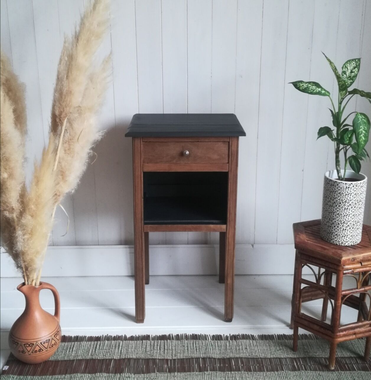 Bedside table