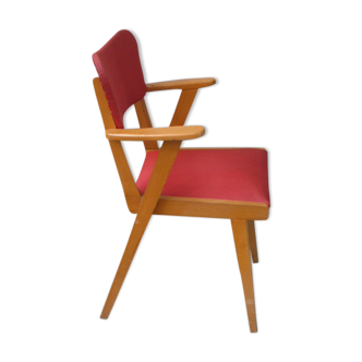Office Chair has armrests in wood, varnished clear, design, covering 1950 vintage red skai