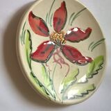 Cerenne Vallauris plate with red flower decoration