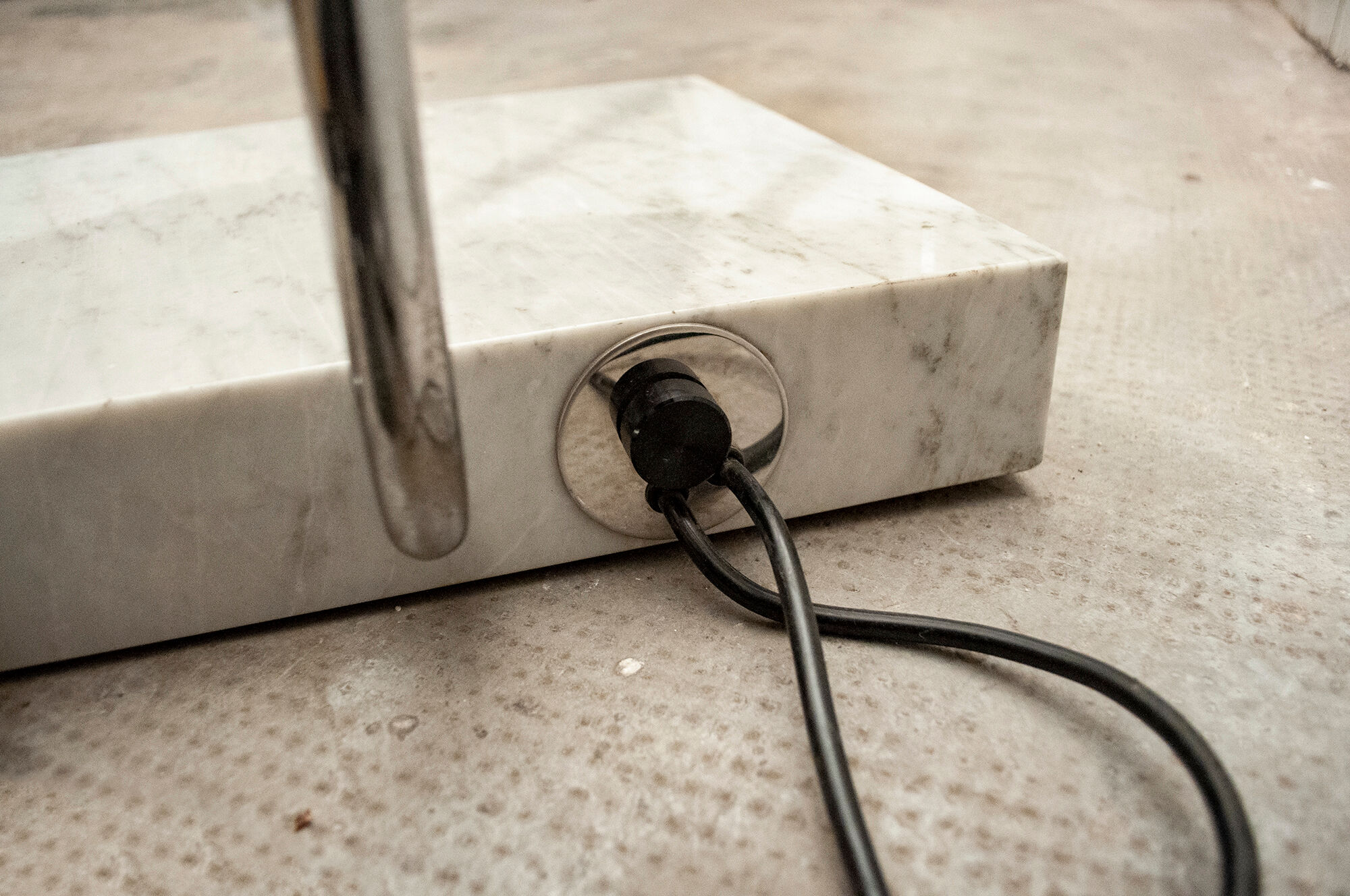 Floor lamp Gesture by Bruno Gecchelin for Sirrah Italia 1970s