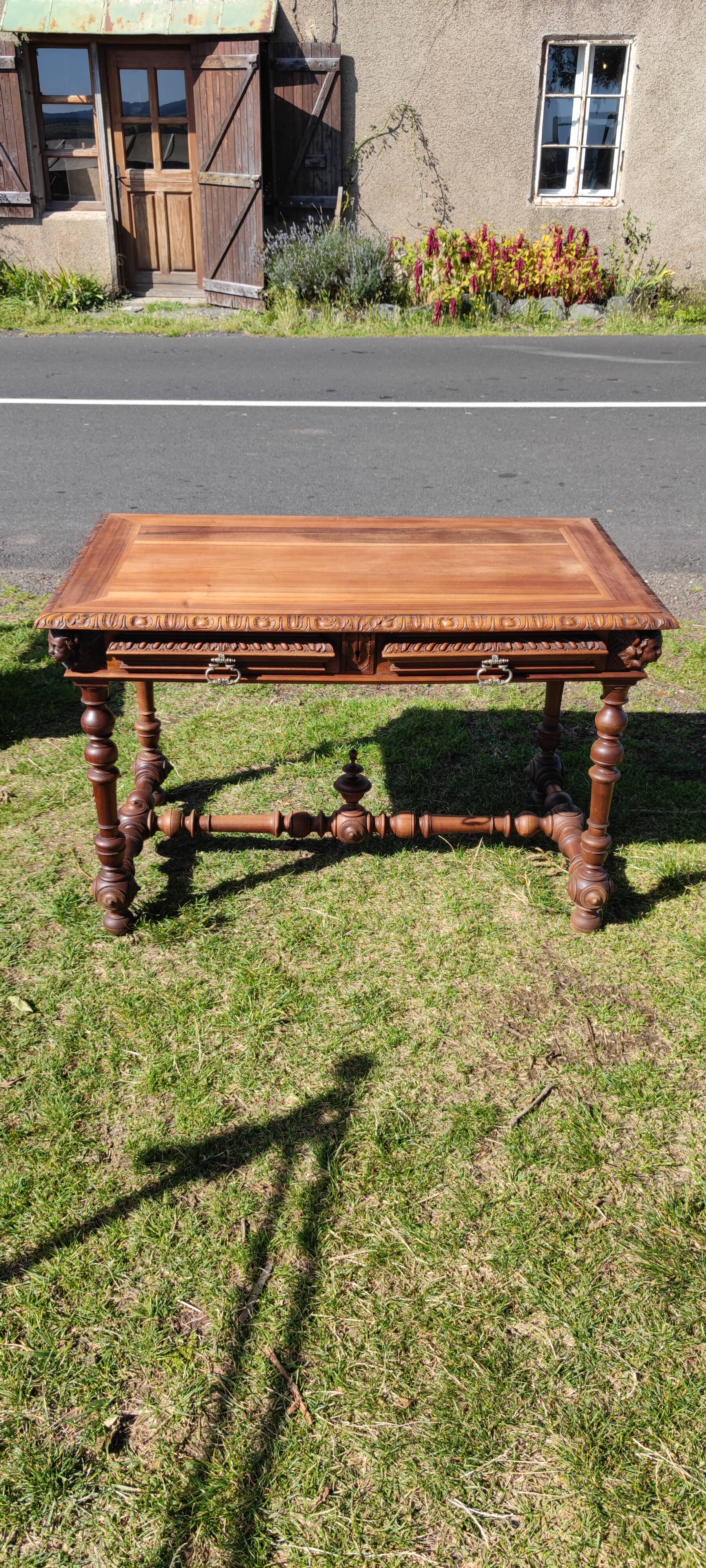 Renaissance office 1900