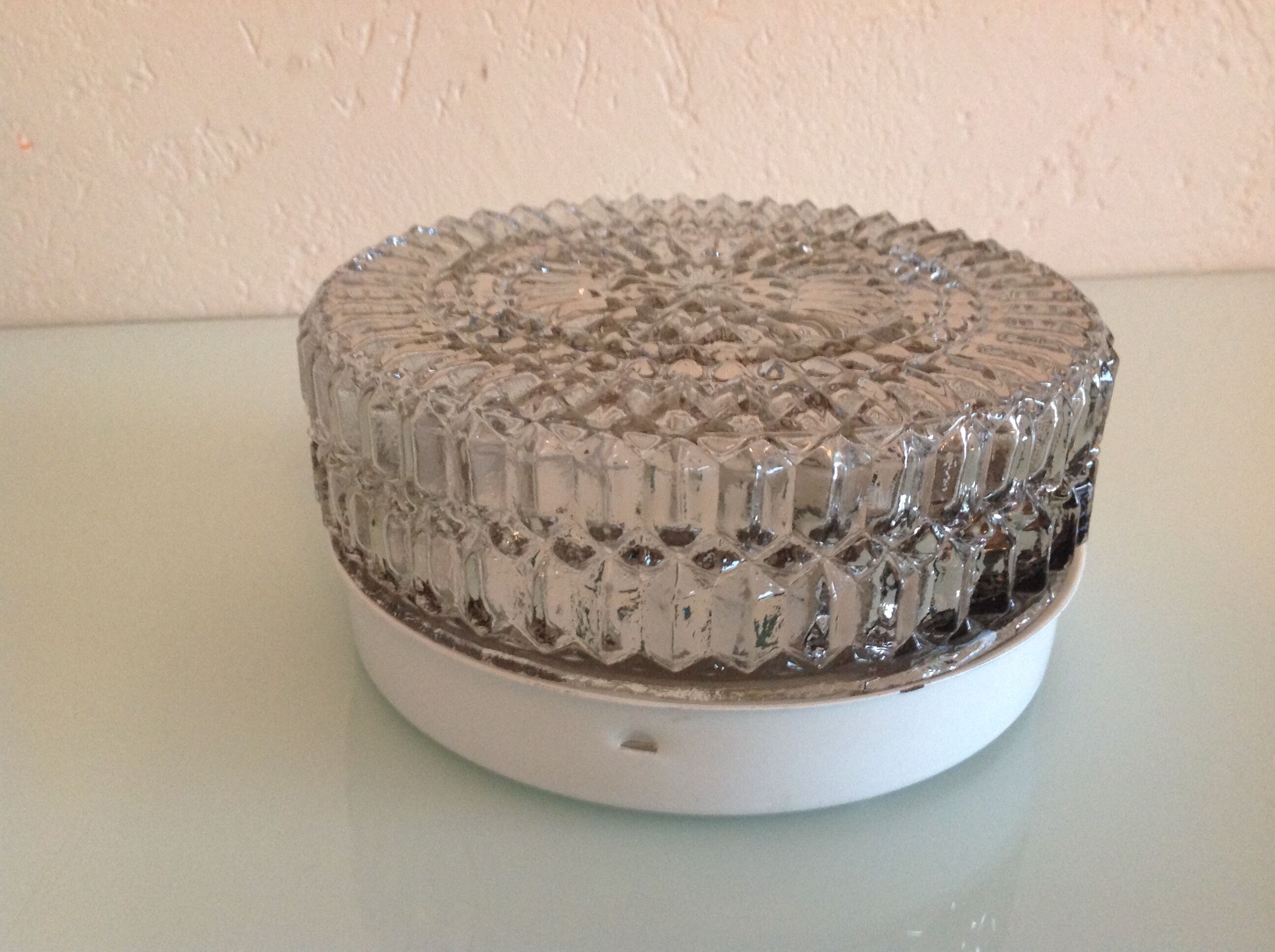 Round ceiling lamp in structured glass vintage 60s-70s