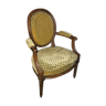 Fauteuil d’époque Louis XVI à dossier médaillon