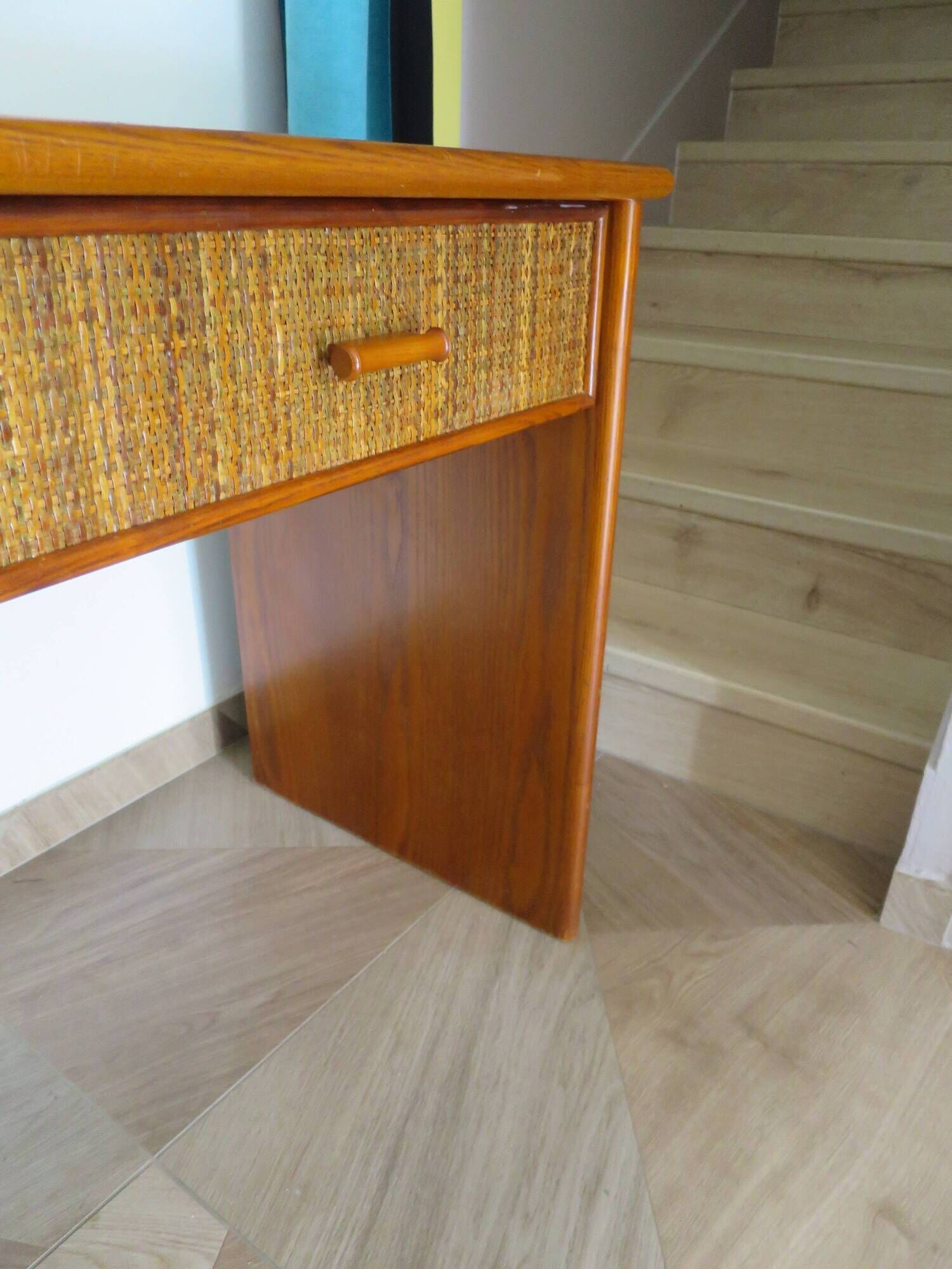 Vintage cane rattan desk with a large top and 5 drawers - 1960s/70s.