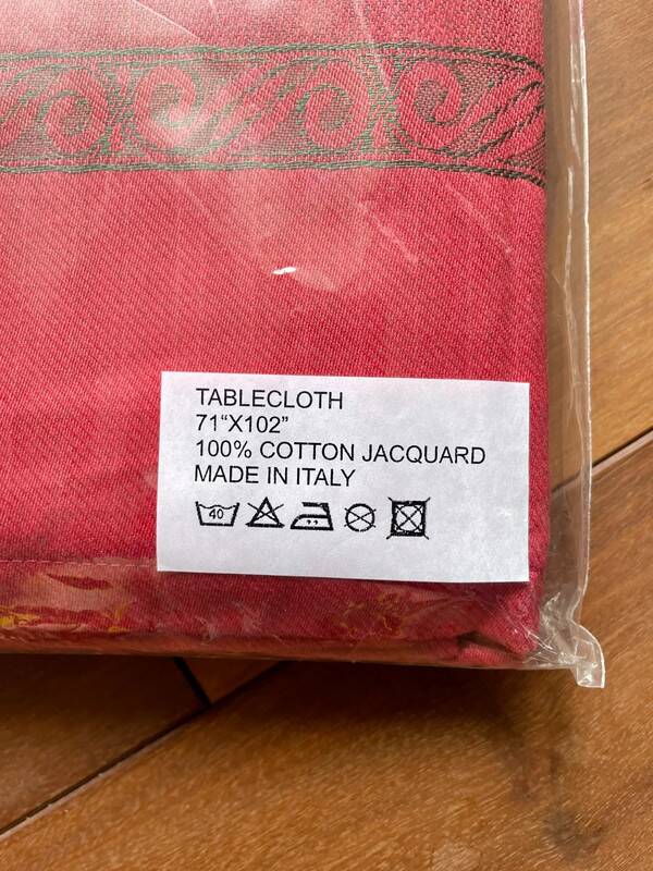 Mirabello Jacquard Tablecloth 180 cm x 278 cm