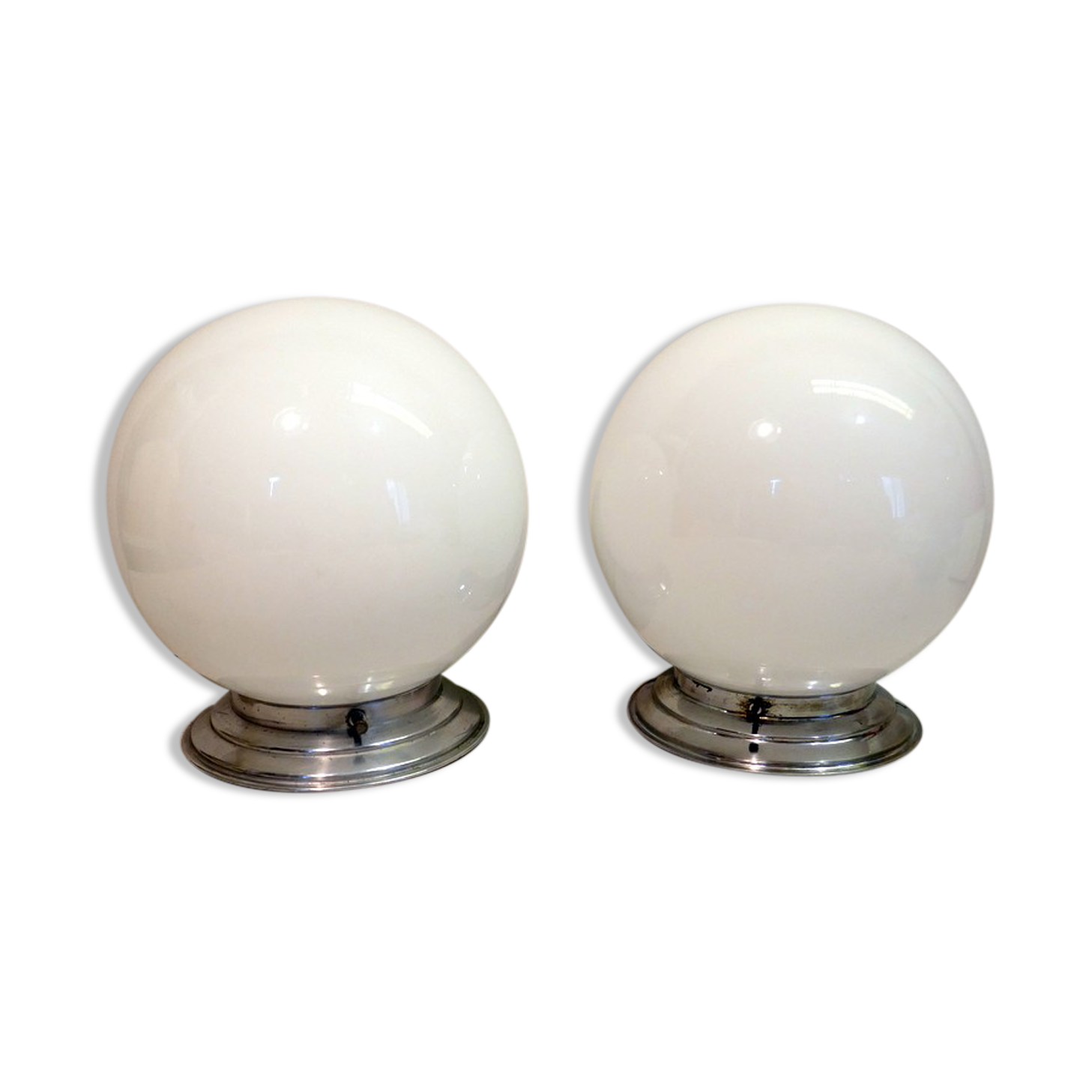 Opal globe suspension pair