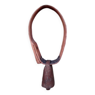 Collier et cloche à vache