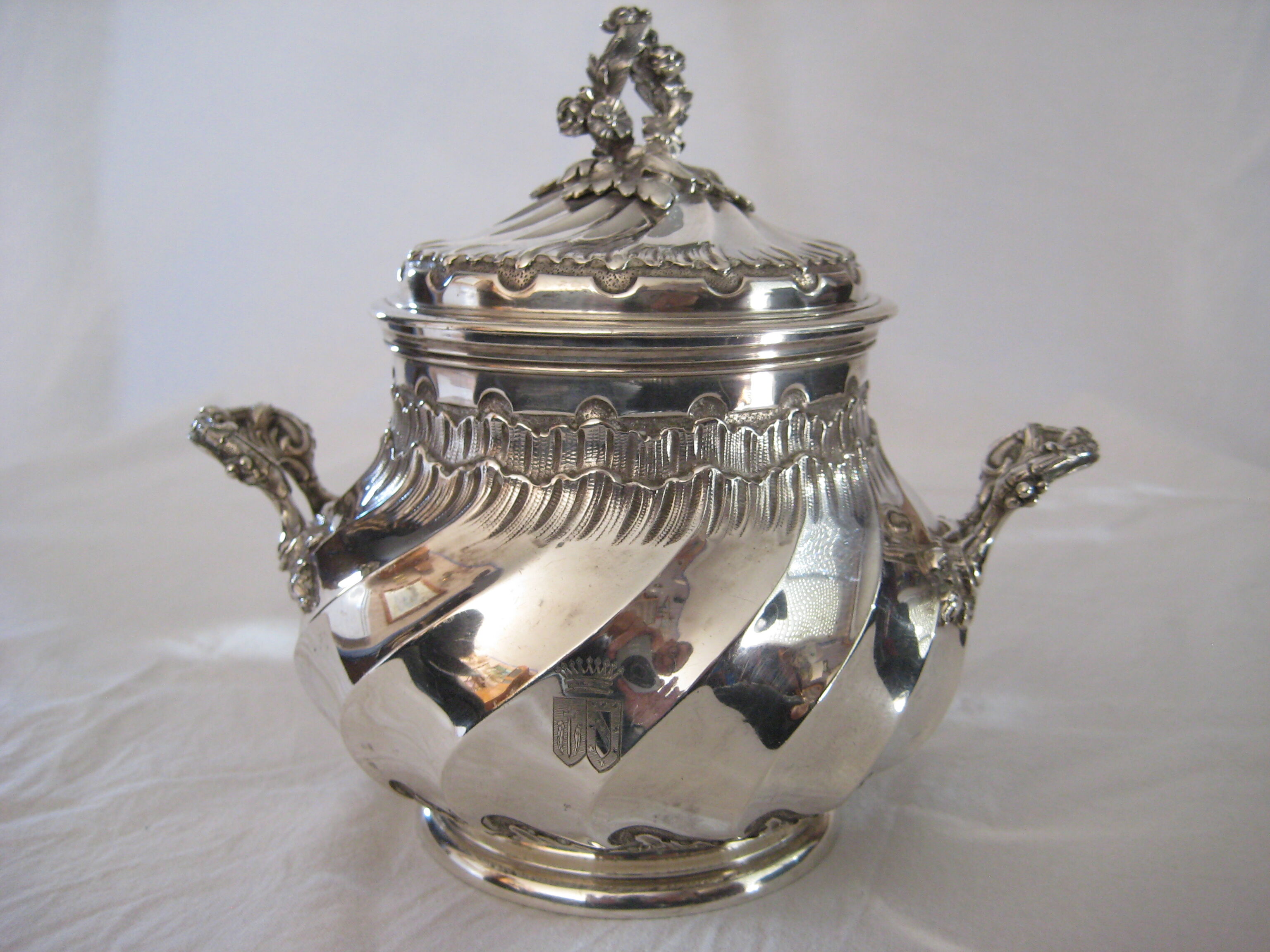 massive silver sugar