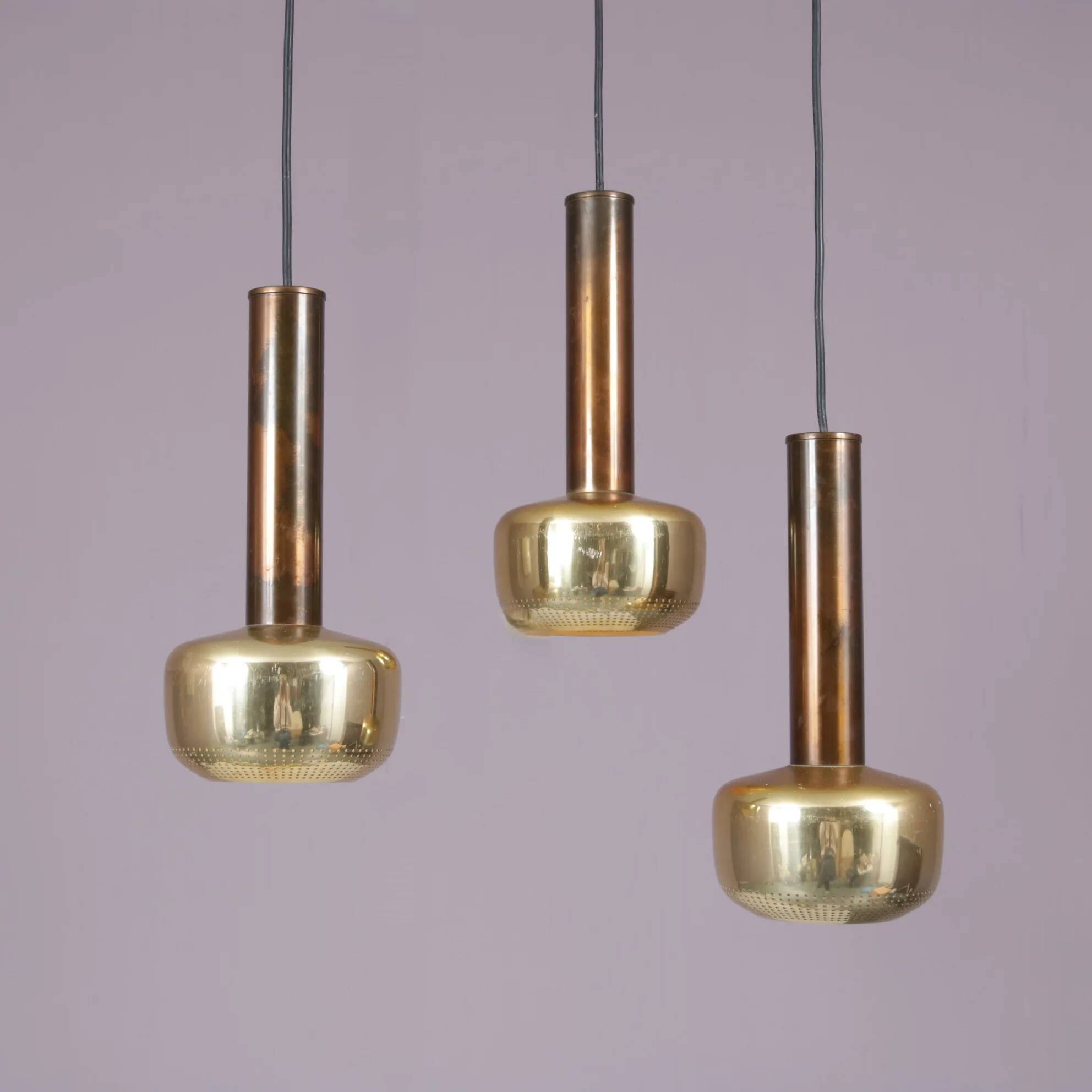 1950s VL56 lamp in brass / Vilhelm Lauritzen / Louis Poulsen, Denmark