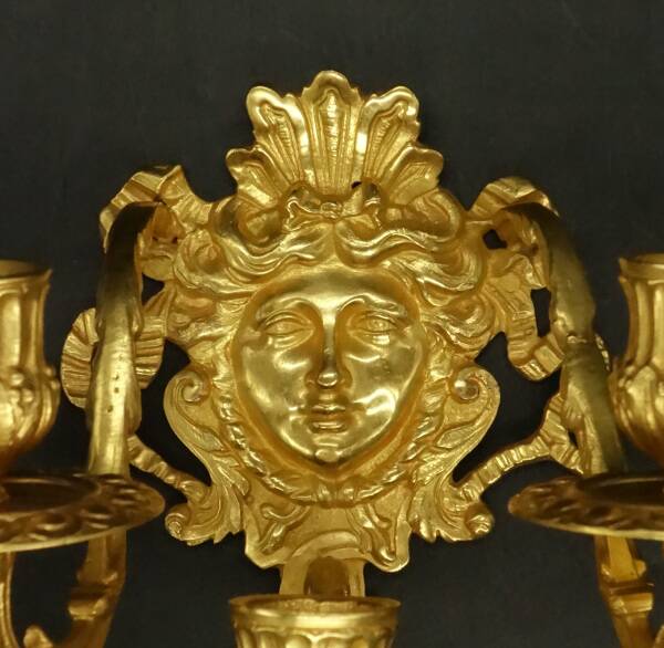 Pair of wall sconces with female masks, Napoléon III period, 19th century - bronze