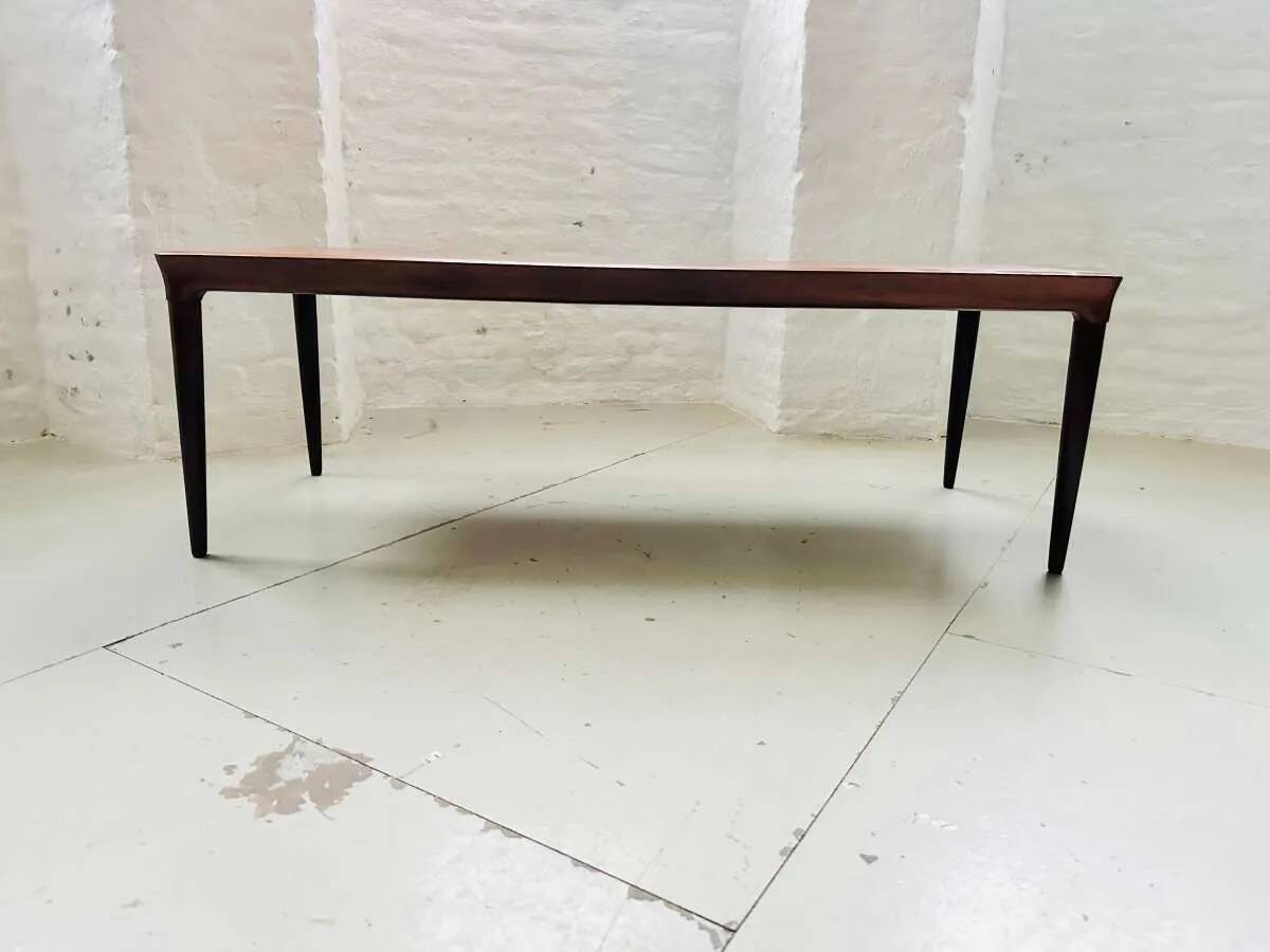 Table basse du milieu du siècle conçue par Johannes Andersen